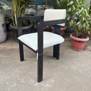 Atiq Chair